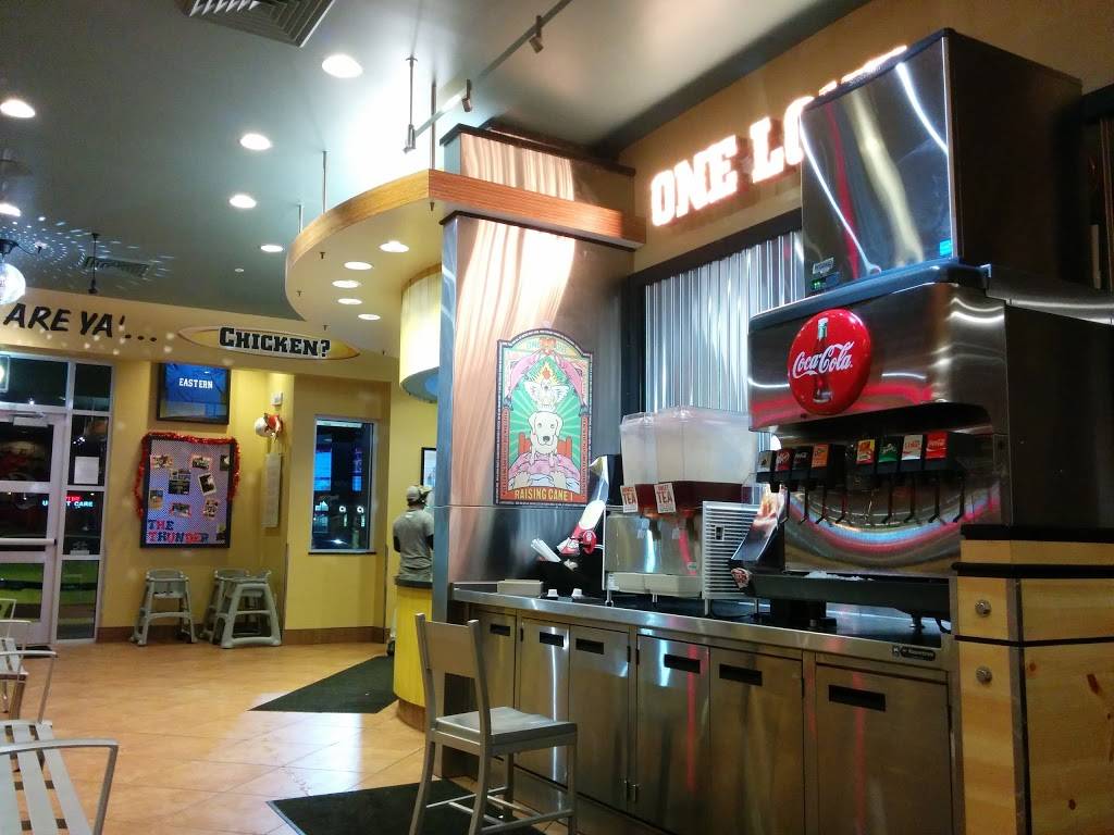 Raising Canes Chicken Fingers | meal takeaway | 12009 Shelbyville Rd, Louisville, KY 40243, USA | 5024347681 OR +1 502-434-7681