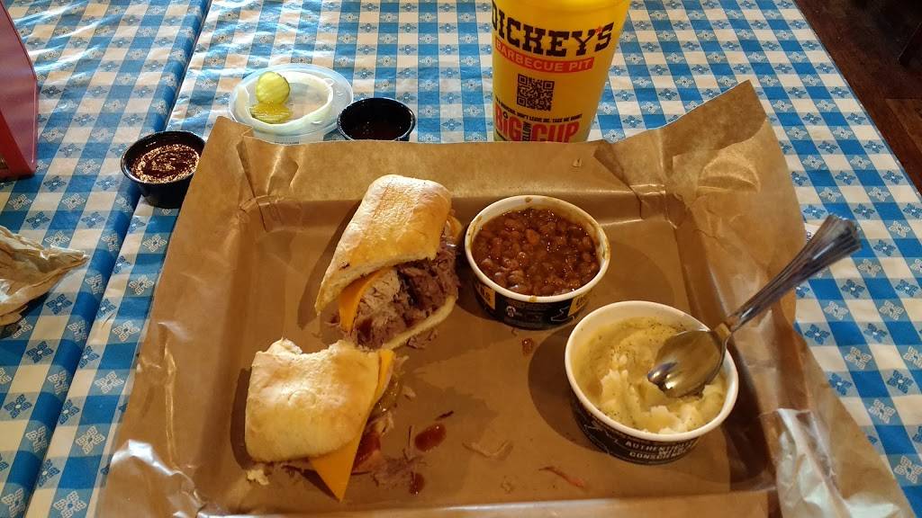 Dickeys Barbecue Pit | restaurant | 11483 Parkside Dr Ste 202, Knoxville, TN 37934, USA | 8656758227 OR +1 865-675-8227