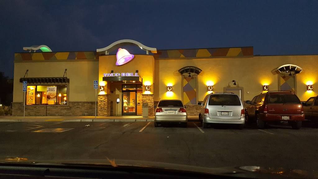 Taco Bell | meal takeaway | 725 N Alta Ave, Dinuba, CA 93618, USA | 5595915595 OR +1 559-591-5595
