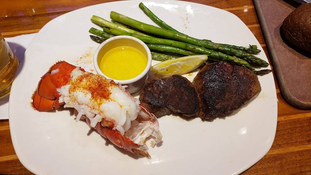 Outback Steakhouse | restaurant | 1954 W Ridge Rd, Rochester, NY 14626, USA | 5854530640 OR +1 585-453-0640