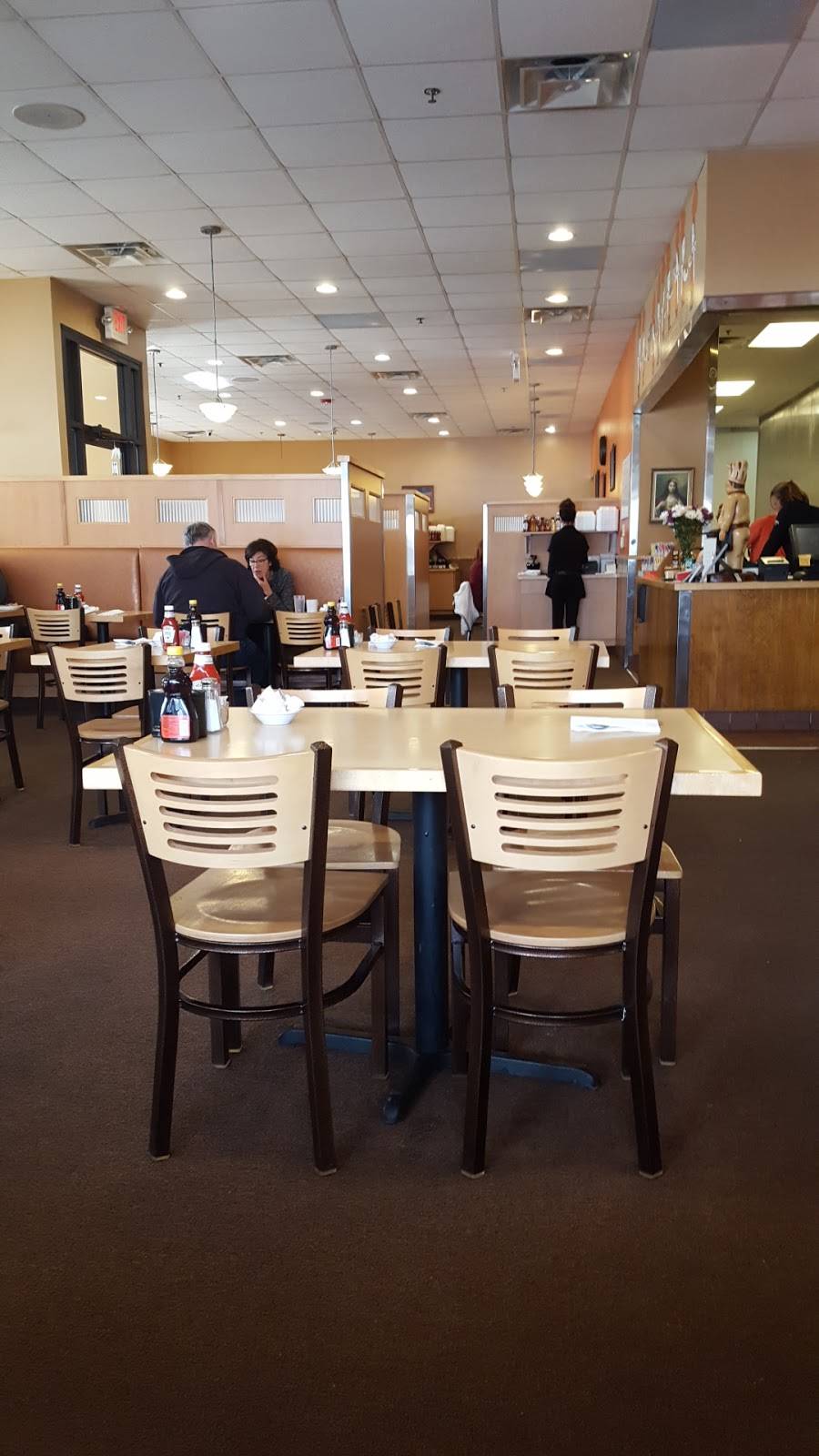 The Pantry Restaurant & Deli | restaurant | 44945 Morley Dr, Clinton Twp, MI 48036, USA | 5864655514 OR +1 586-465-5514