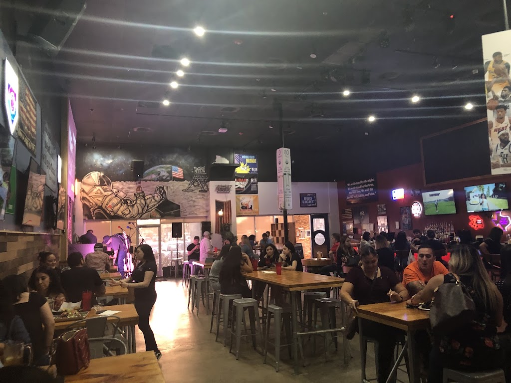 76 Bar and Kitchen | restaurant | 400 W Nolana Ave suite s&t, McAllen, TX 78501, USA | 9565529376 OR +1 956-552-9376