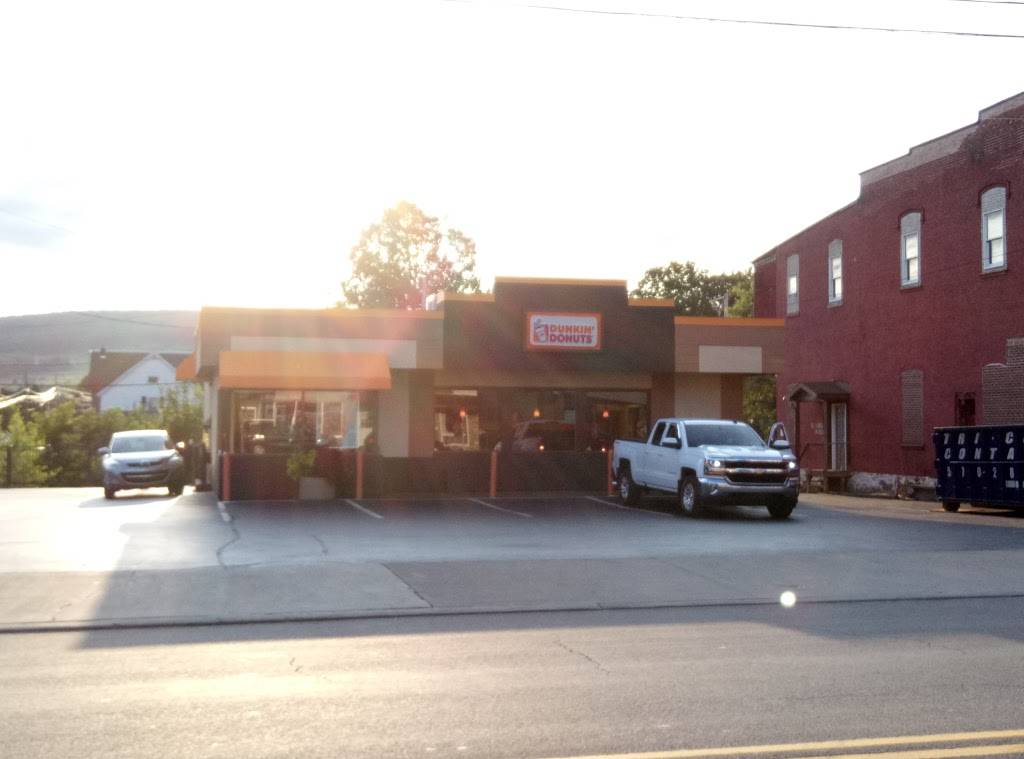 Dunkin | bakery | 40 S Main St, Carbondale, PA 18407, USA | 5702823364 OR +1 570-282-3364