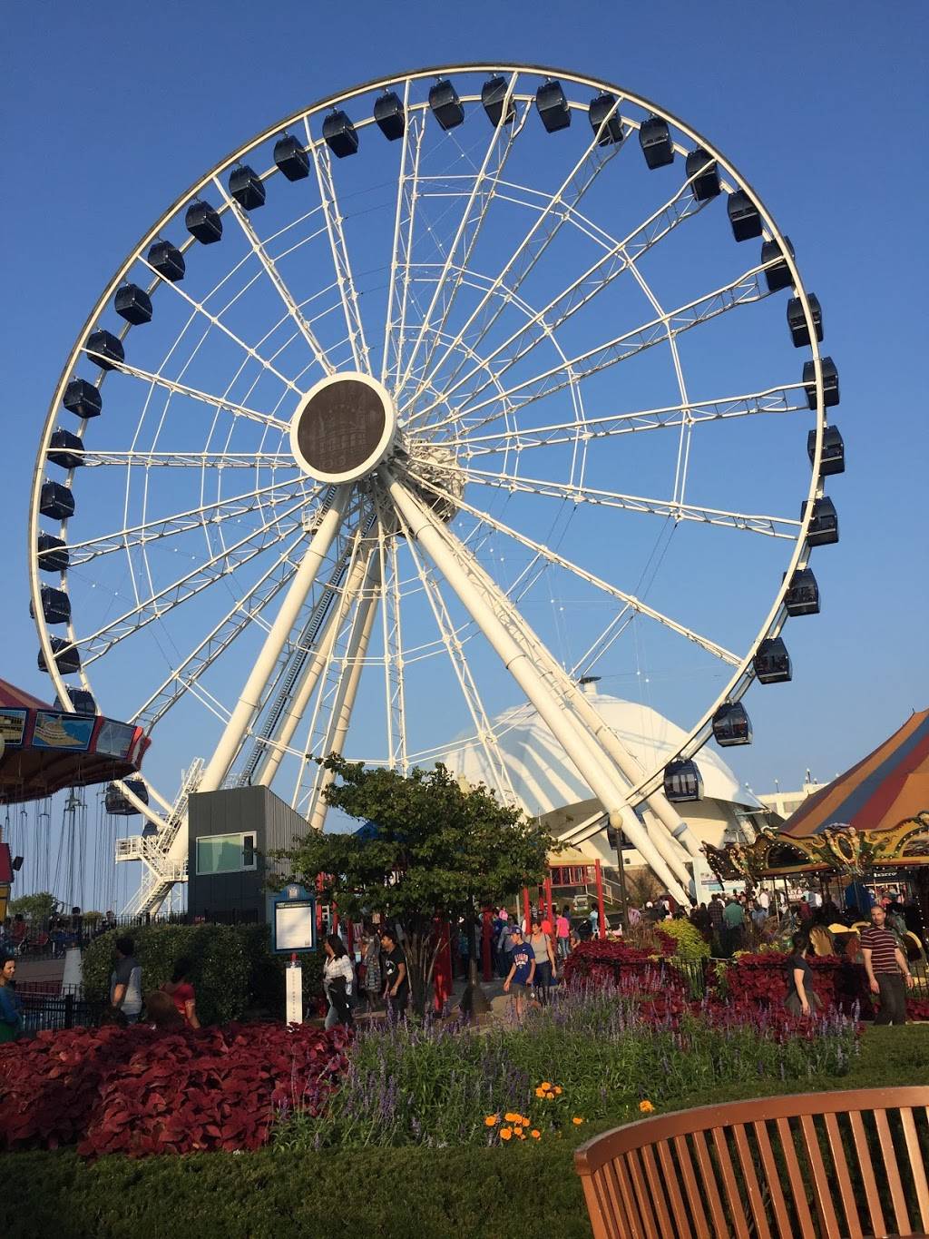 Mystic Blue | restaurant | Navy Pier, 600 E Grand Ave, Chicago, IL 60611, USA | 3123218081 OR +1 312-321-8081