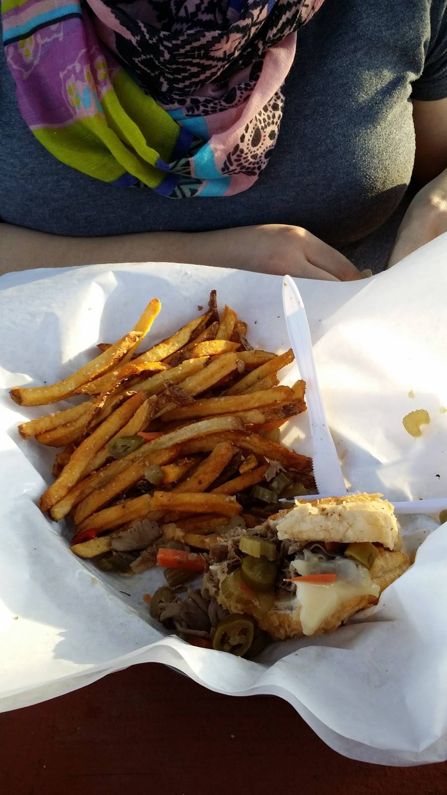 Chitown Chicago Style Eatery / Chi Town Hot Dogs | meal takeaway | 3595 Ranch Rd 620, Bee Cave, TX 78738, USA | 5122661140 OR +1 512-266-1140