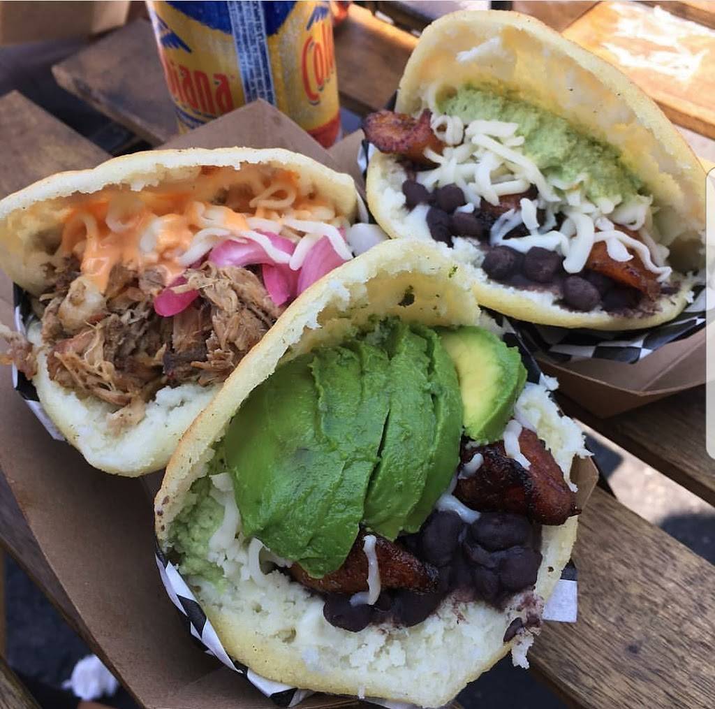 Sus Arepas (Food Truck) | restaurant | 785 Bay St, Los Angeles, CA 90021, USA | 2137003976 OR +1 213-700-3976