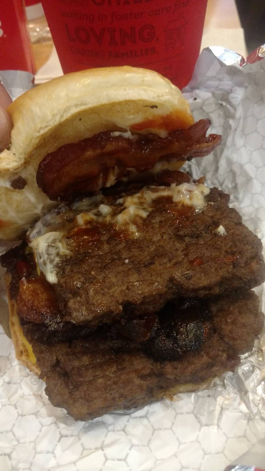 Wendys | restaurant | 811 S 5th St, Waco, TX 76706, USA | 2542276480 OR +1 254-227-6480