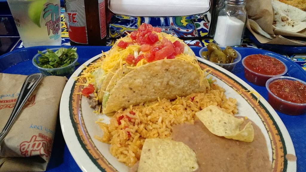 Rosas Café & Tortilla Factory | restaurant | 18451 I-35W, Northlake, TX 76262, USA | 4693310084 OR +1 469-331-0084