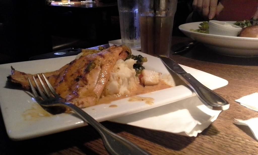 Tavern in the Village | restaurant | 3901 Prairie Ln, Prairie Village, KS 66208, USA | 9135292229 OR +1 913-529-2229