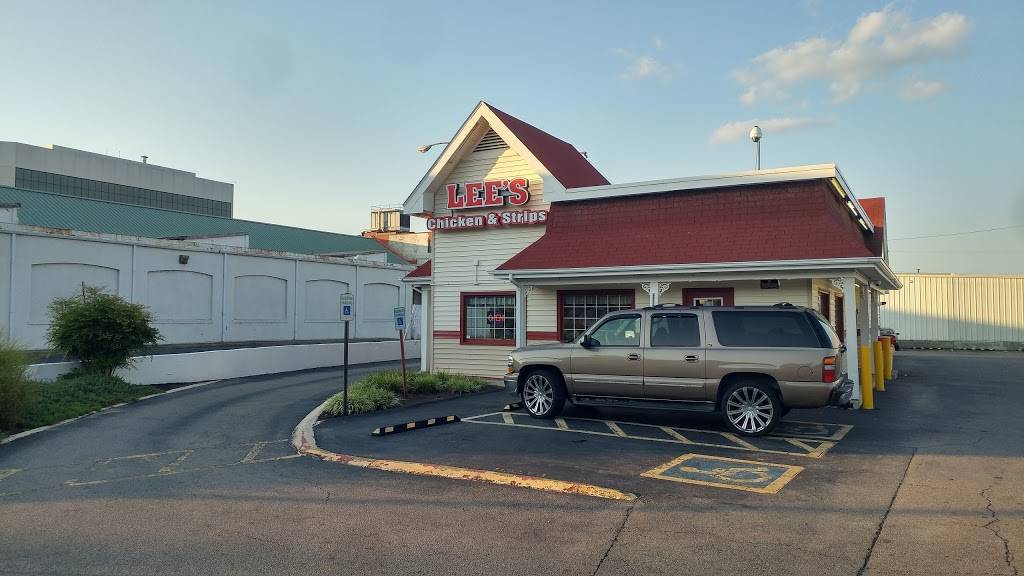 Lees Famous Recipe Chicken | restaurant | 2200 W Broad St, Richmond, VA 23220, USA | 8043551059 OR +1 804-355-1059