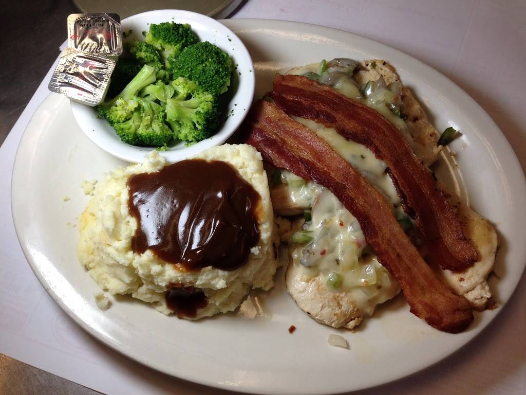 Annes Diner | restaurant | 2842 Pine Grove Ave, Port Huron, MI 48060, USA | 8109857333 OR +1 810-985-7333