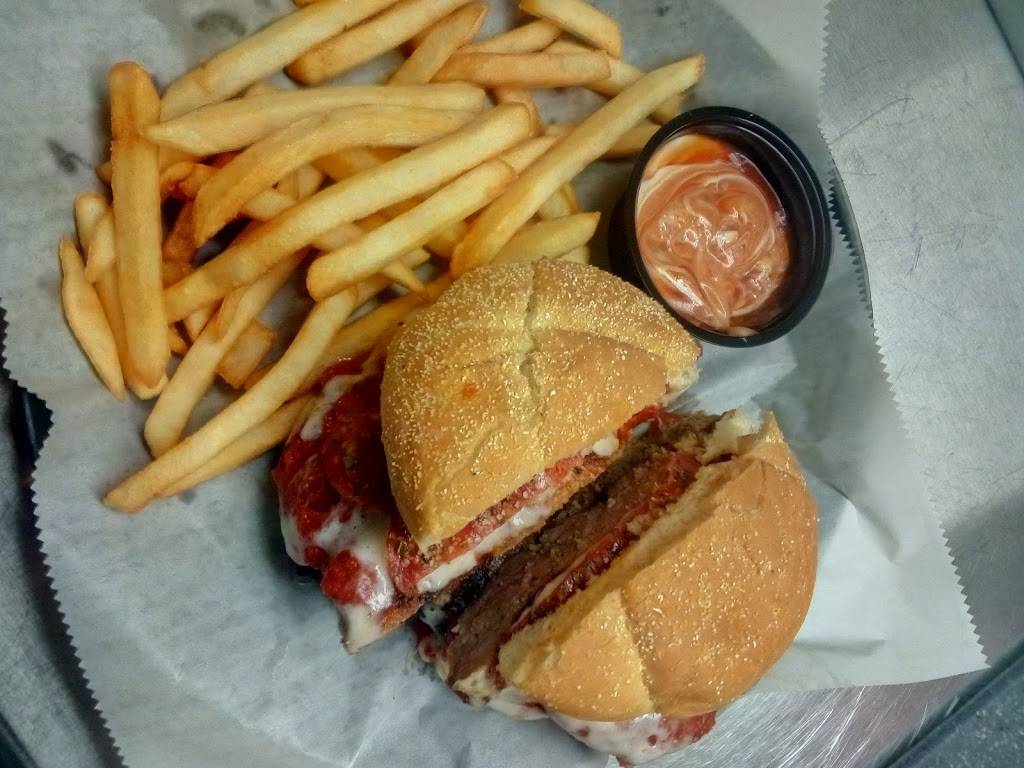 Spankys | restaurant | 15213 W 101st Ave, Dyer, IN 46311, USA | 2193656635 OR +1 219-365-6635