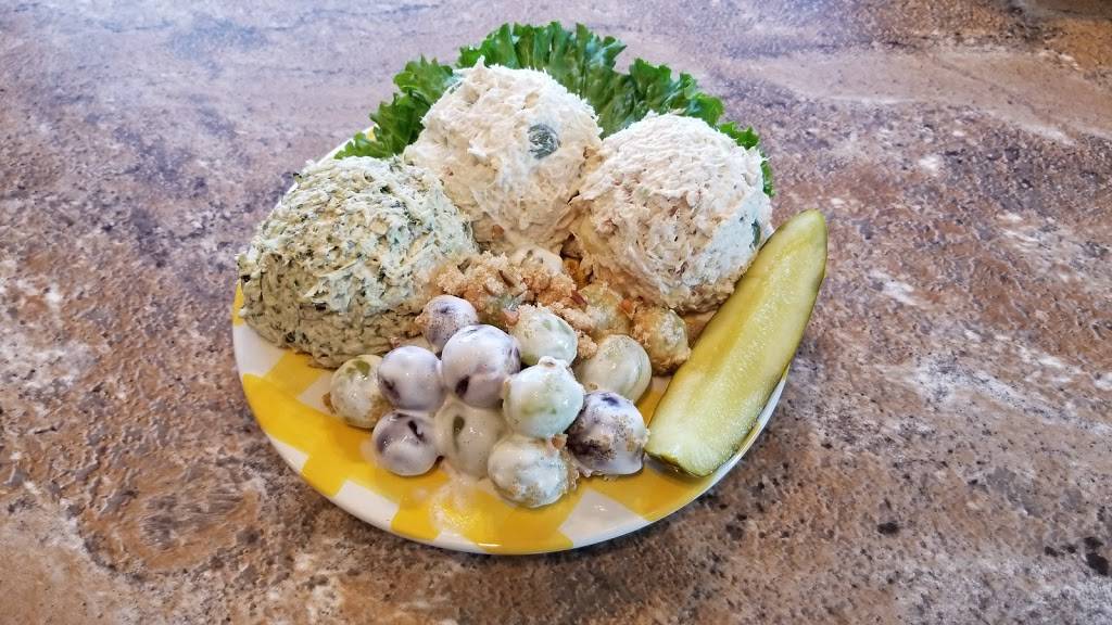 Chicken Salad Chick | restaurant | 588 Pinnacle Place High Point, Town Center, Prattville, AL 36066, USA | 3342853729 OR +1 334-285-3729