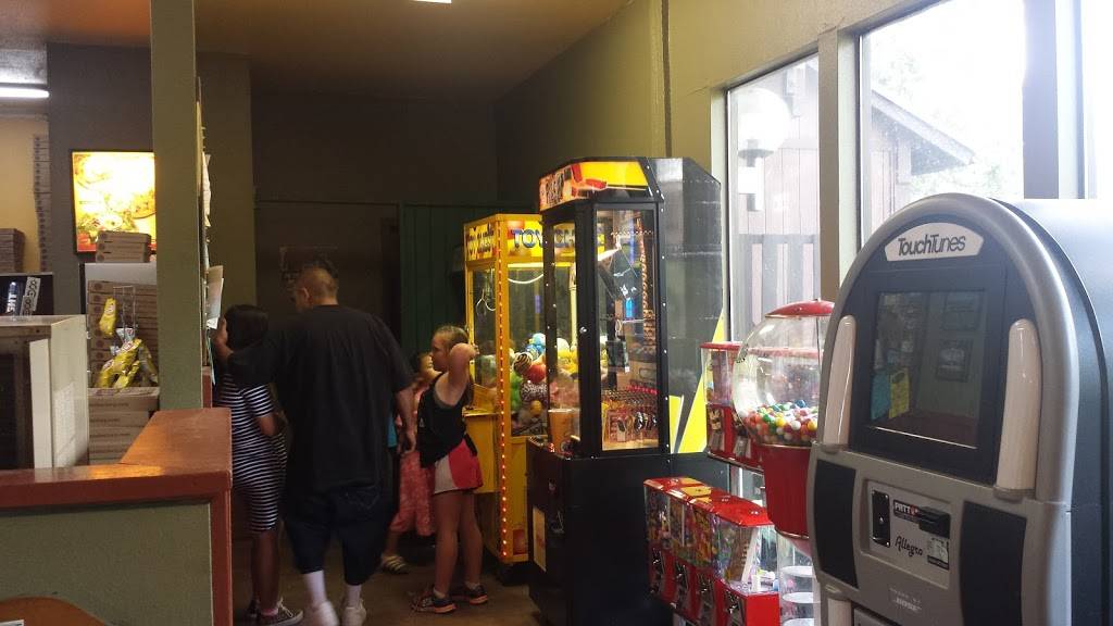 Pizza Factory | restaurant | 33173 Rd 222, North Fork, CA 93643, USA | 5598777777 OR +1 559-877-7777