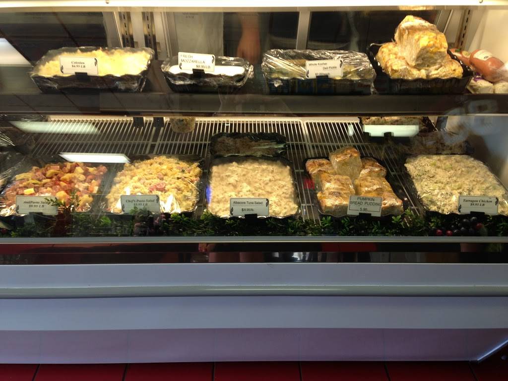 Ruccis | restaurant | 10579 Theodore Green Blvd, White Plains, MD 20695, USA | 3019323838 OR +1 301-932-3838