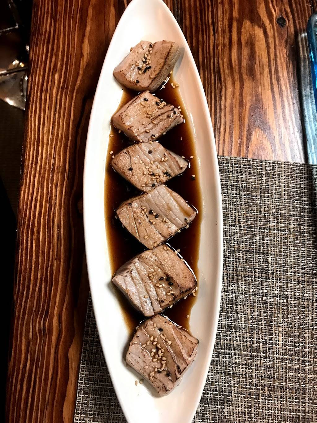 Asiana Hyde Park Thai & Sushi | restaurant | 3922 Edwards Rd, Cincinnati, OH 45209, USA | 5133510999 OR +1 513-351-0999