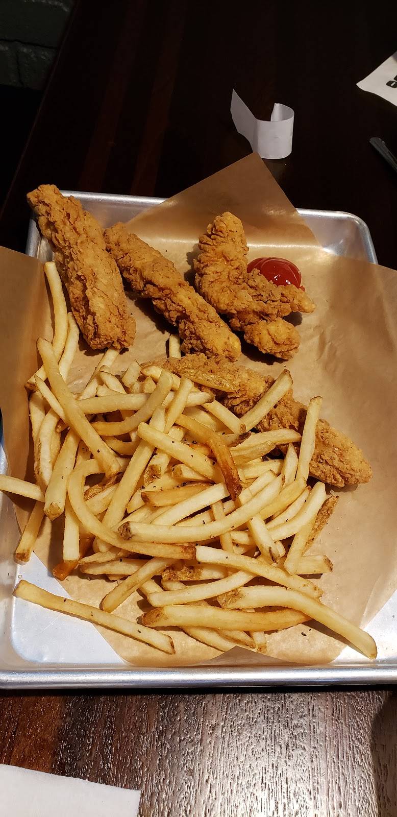 Buffalo Wild Wings | meal takeaway | 2545 Scottsville Rd, Bowling Green, KY 42104, USA | 2707469123 OR +1 270-746-9123