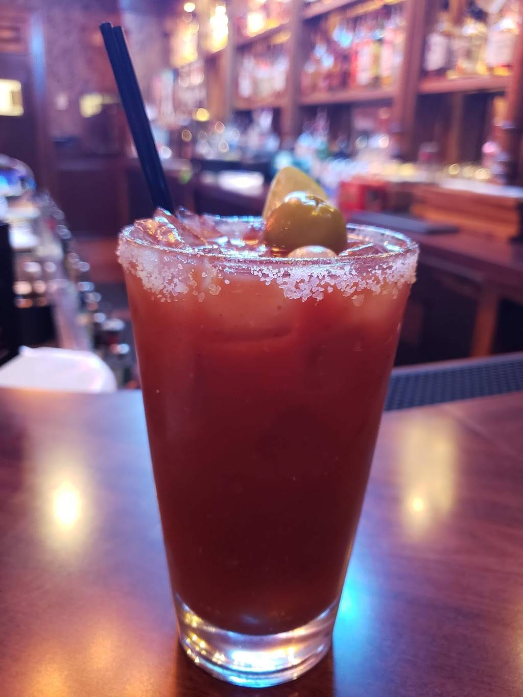 Green Barn Whiskey Kitchen | restaurant | 5 Chestnut Ave, Red Bluff, CA 96080, USA | 5305273161 OR +1 530-527-3161