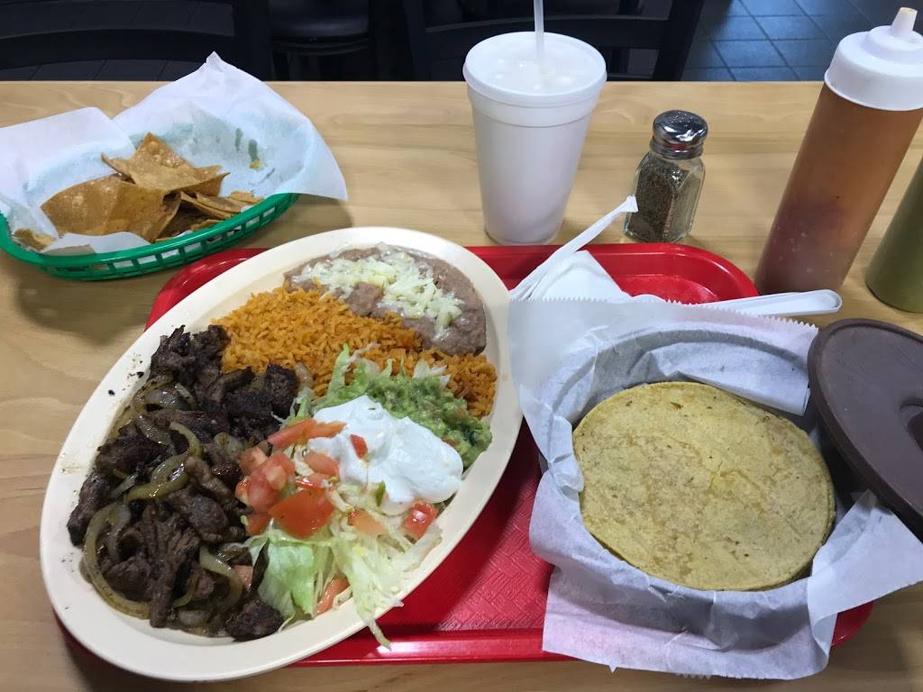 Simon Tacos | restaurant | 4263 N Milwaukee Ave, Chicago, IL 60641, USA | 7739303273 OR +1 773-930-3273