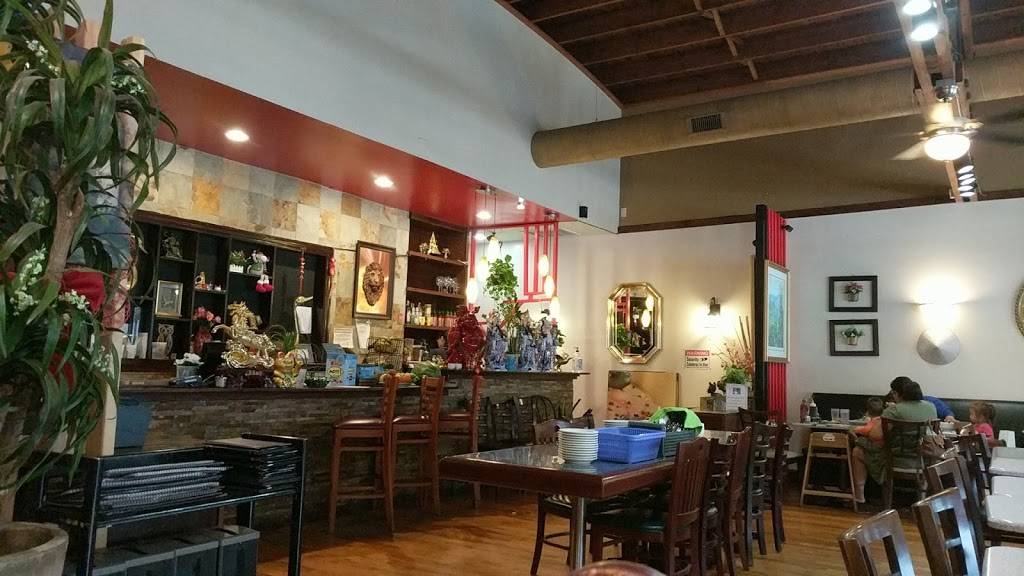 King Pho | restaurant | 5414 W Devon Ave, Chicago, IL 60646, USA | 2242364566 OR +1 224-236-4566