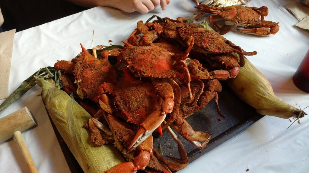 Kahlers Crab House | restaurant | 8036 Philadelphia Rd, Rosedale, MD 21237, USA | 4108668381 OR +1 410-866-8381