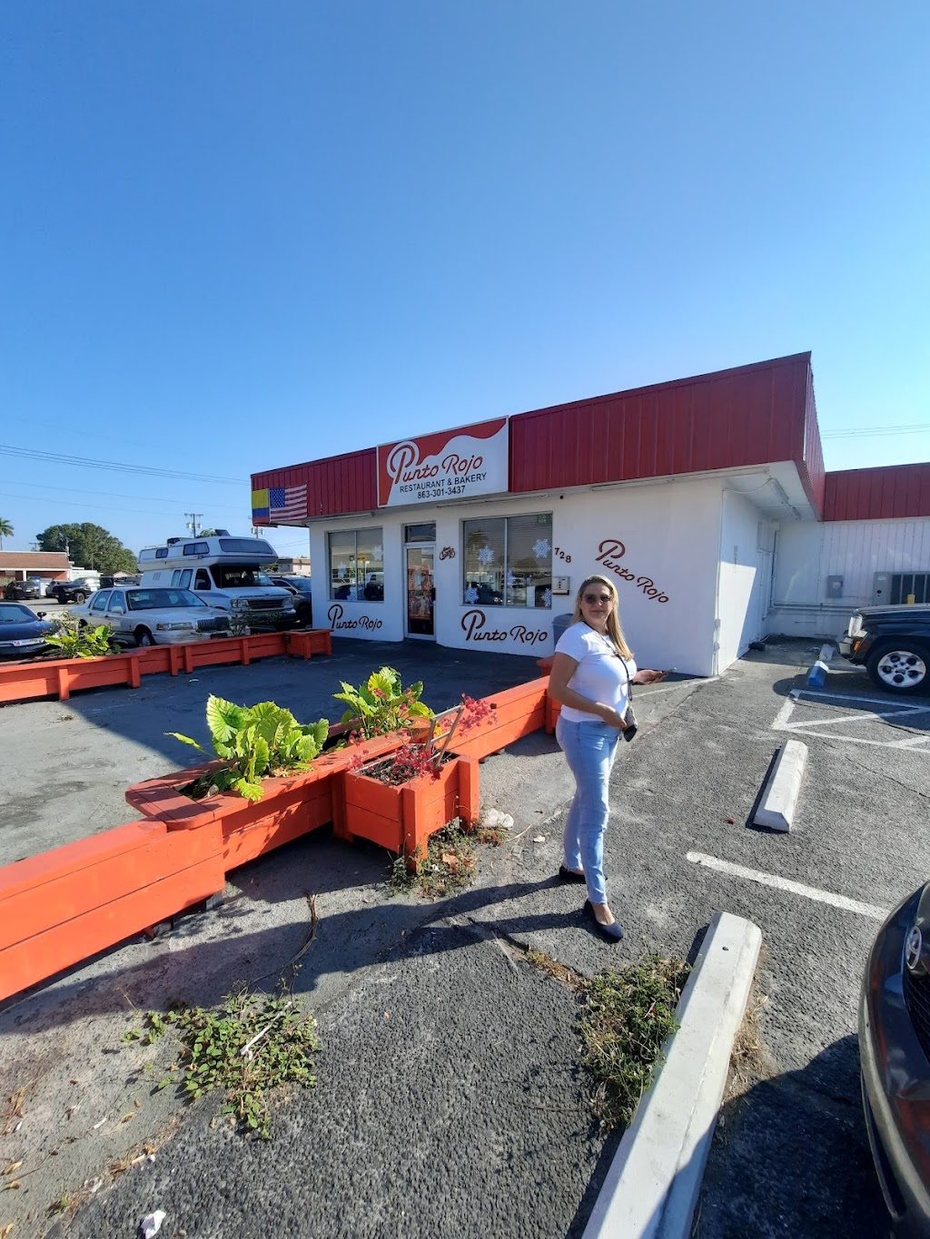 Punto Rojo | restaurant | 728 US-27, Clewiston, FL 33440, USA | 8633013437 OR +1 863-301-3437