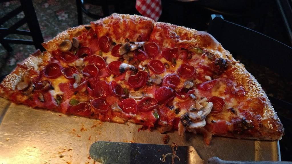 Luigis Original Restaurant | restaurant | 36691 Jefferson Ave, Harrison Charter Township, MI 48045, USA | 5864687711 OR +1 586-468-7711