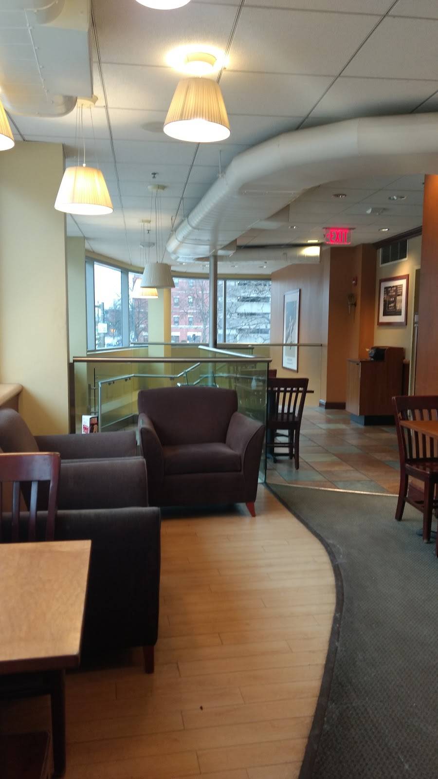 Au Bon Pain | bakery | Charles River Plaza, 209 Cambridge St, Boston, MA 02114, USA | 6177231278 OR +1 617-723-1278