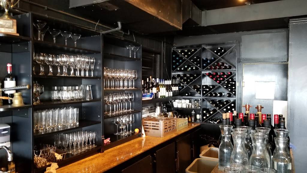 Phoenecia | restaurant | 4717 42nd Ave SW, Seattle, WA 98116, USA | 2064925694 OR +1 206-492-5694