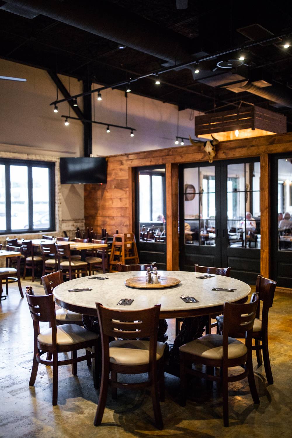 Route 1 Grill House | restaurant | 817 Broadway, Saugus, MA 01906, USA | 7815582271 OR +1 781-558-2271