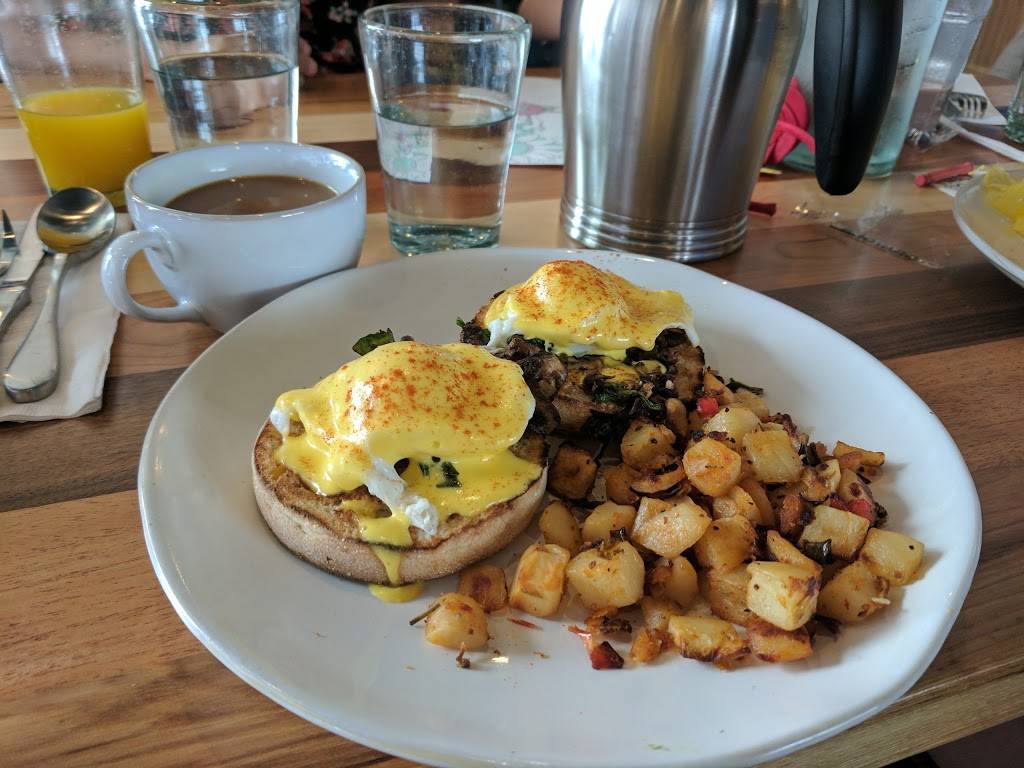 HomeGrown Wichita | restaurant | 2835 N Maize Rd, Wichita, KS 67205, USA | 3163515783 OR +1 316-351-5783