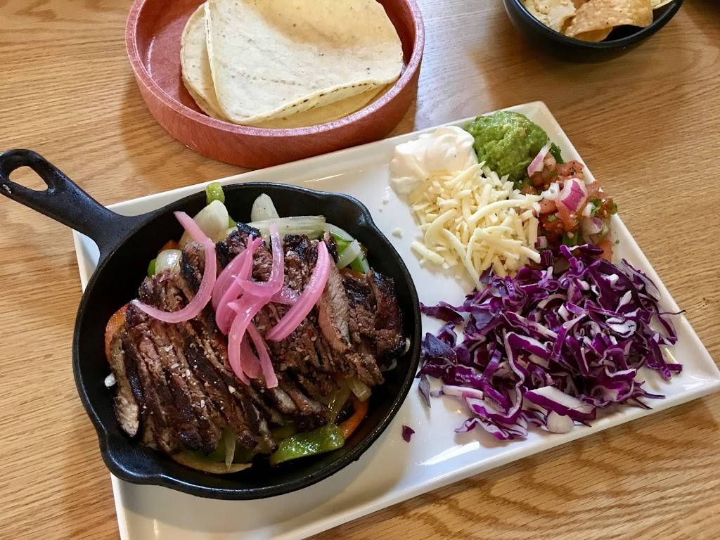 Mexicali Rosas | restaurant | 540 W Hunt Club Rd, Nepean, ON K2G 7B5, Canada | 6137374444 OR +1 613-737-4444