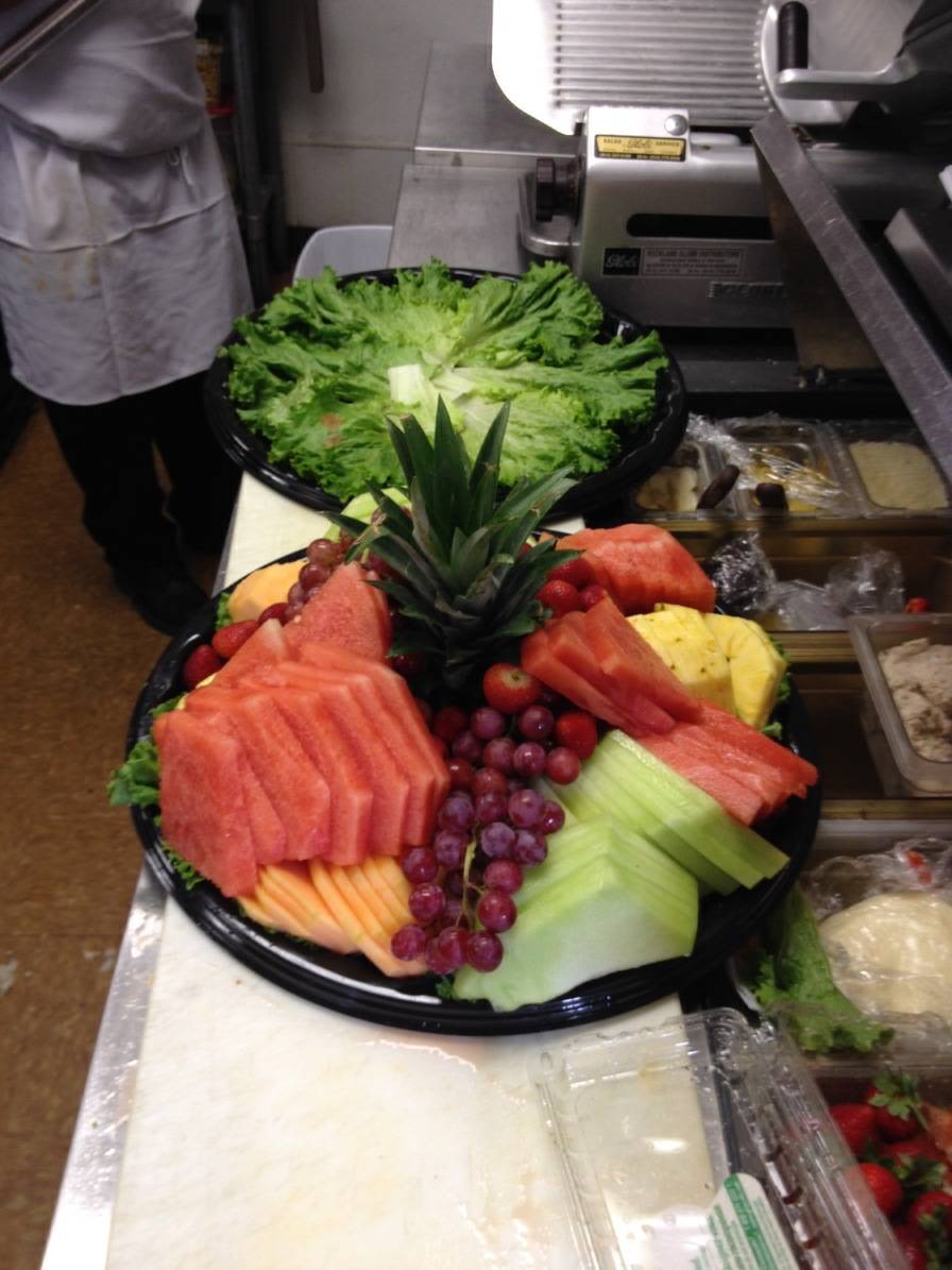 Executive Corner Deli & Catering | meal delivery | 229 Mill St, Greenwich, CT 06830, USA | 2035318087 OR +1 203-531-8087