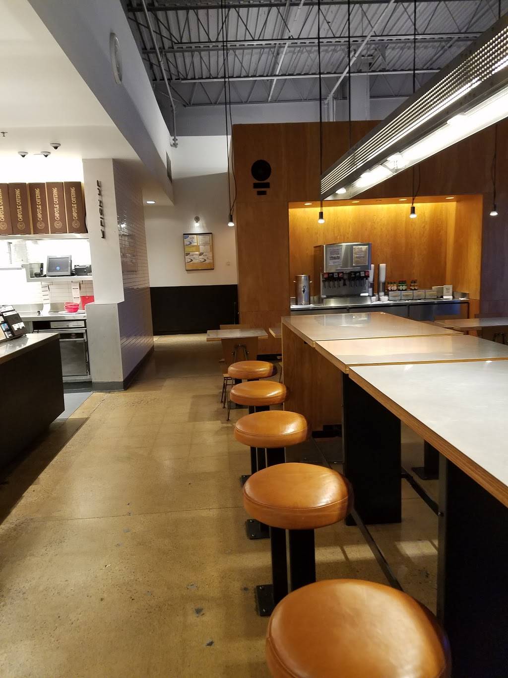 Chipotle Mexican Grill | restaurant | 400 S State Rd, Springfield, PA 19064, USA | 4844728533 OR +1 484-472-8533