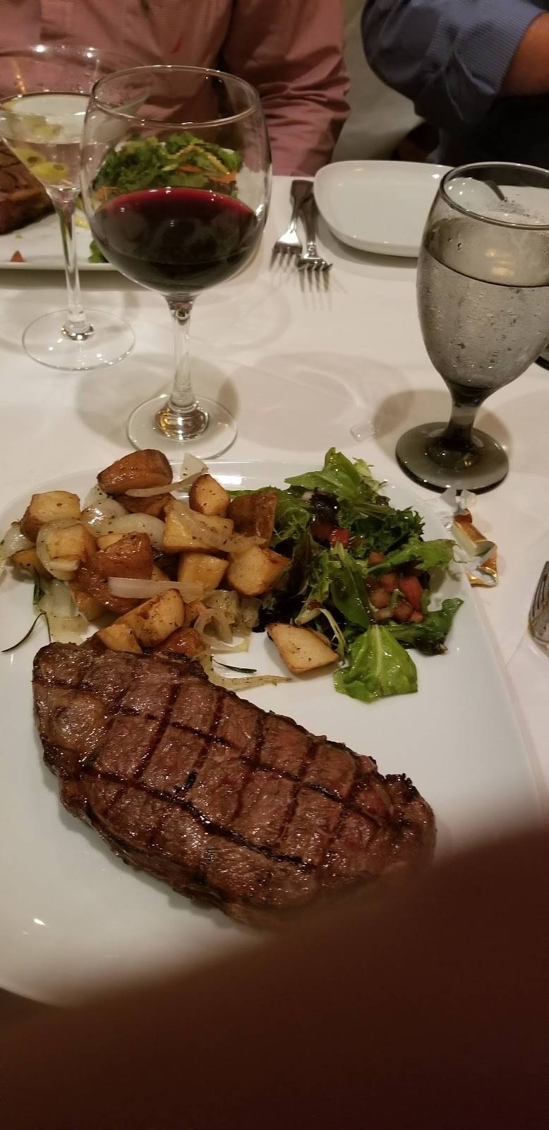 Los Parrilleros | restaurant | 10775 NW 41st St, Doral, FL 33178, USA | 3055970019 OR +1 305-597-0019