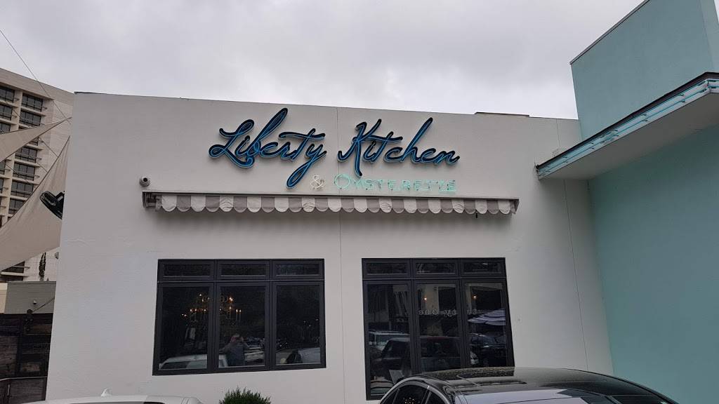 Liberty Kitchen & Oysterette | restaurant | 4224 San Felipe St, Houston, TX 77027, USA | 7136221010 OR +1 713-622-1010