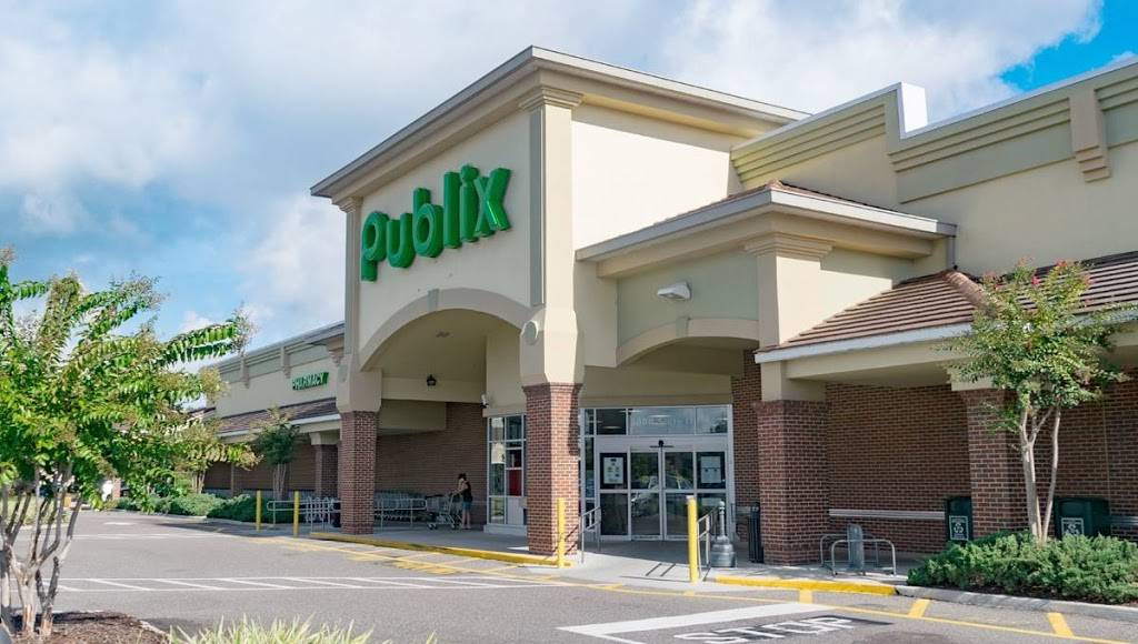 Fleming Island | shopping mall | 5000 US-17, Orange Park, FL 32073, USA | 9045987000 OR +1 904-598-7000