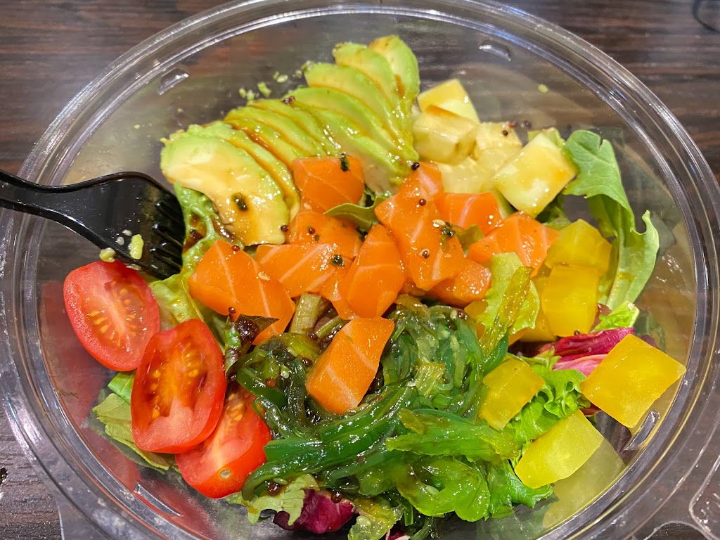 sushi man | meal takeaway | 308 E Green St, Champaign, IL 61820, USA | 2173663229 OR +1 217-366-3229