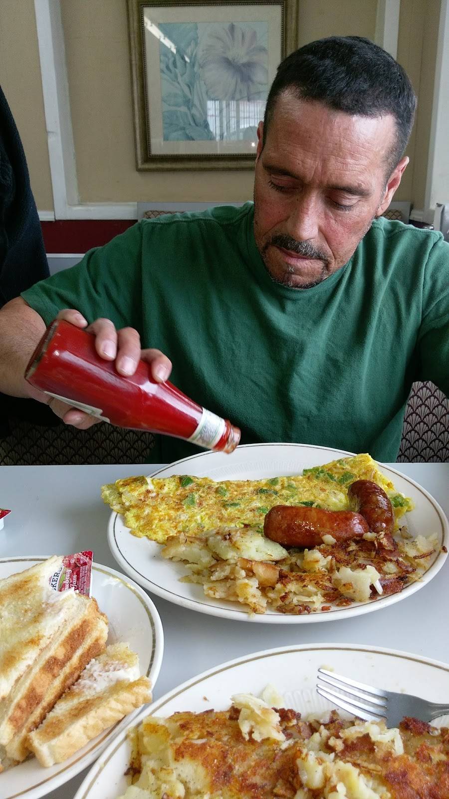 Nicholas Diner Inc | restaurant | 88 E Railway Ave, Paterson, NJ 07503, USA | 9732782556 OR +1 973-278-2556