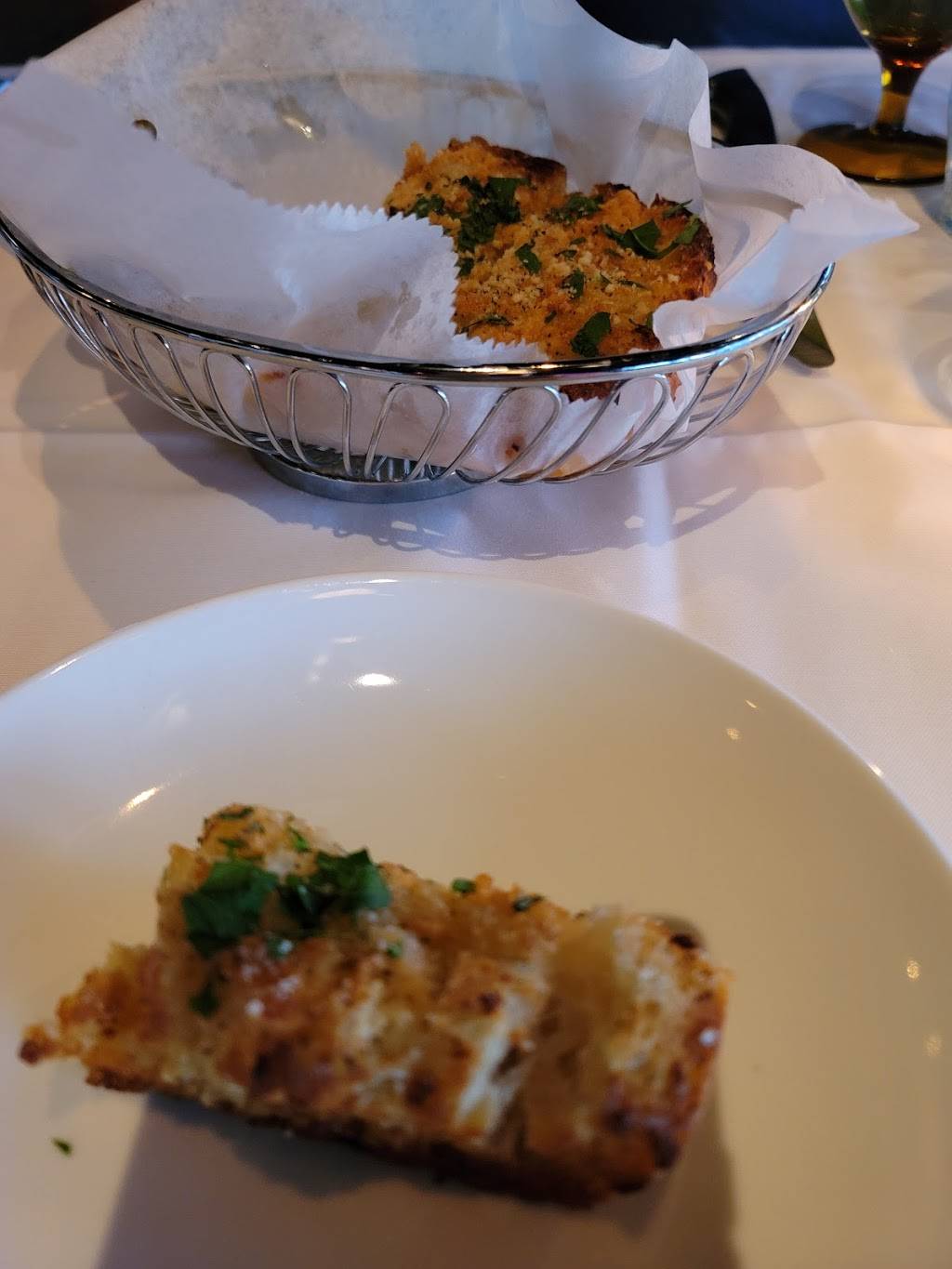 Daniellas Ristorante | restaurant | 41 Cross St, Peabody, MA 01960, USA | 9788712942 OR +1 978-871-2942