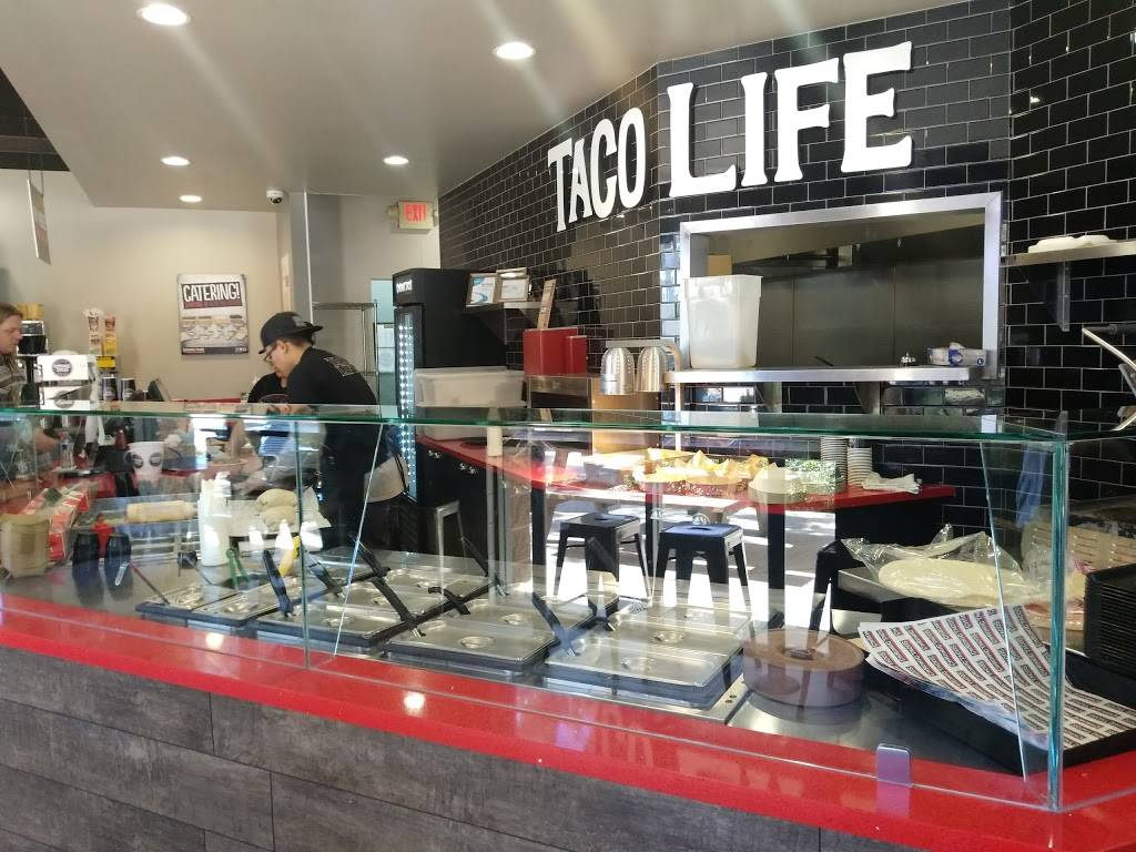 Chronic Tacos | restaurant | 39604 10th St W b1, Palmdale, CA 93551, USA | 6612679940 OR +1 661-267-9940