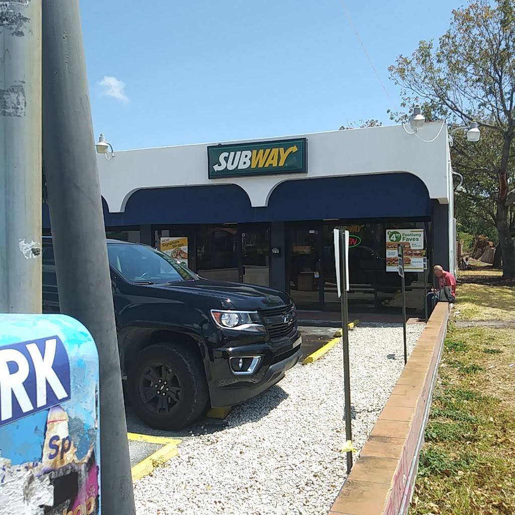Subway Restaurants | restaurant | 2717 SW 37th Ave, Miami, FL 33133, USA | 7865028911 OR +1 786-502-8911