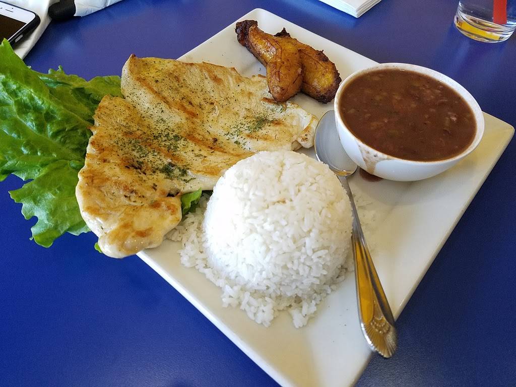 Monos Colombian Restaurant | restaurant | 7330 Southwest Fwy, Houston, TX 77074, USA | 7137731996 OR +1 713-773-1996