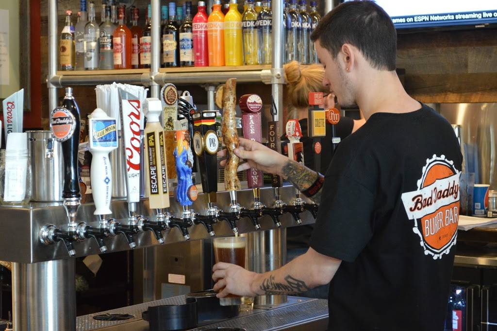 Bad Daddys Burger Bar | restaurant | 1232 S Hover St Ste B300, Longmont, CO 80501, USA | 3038484194 OR +1 303-848-4194