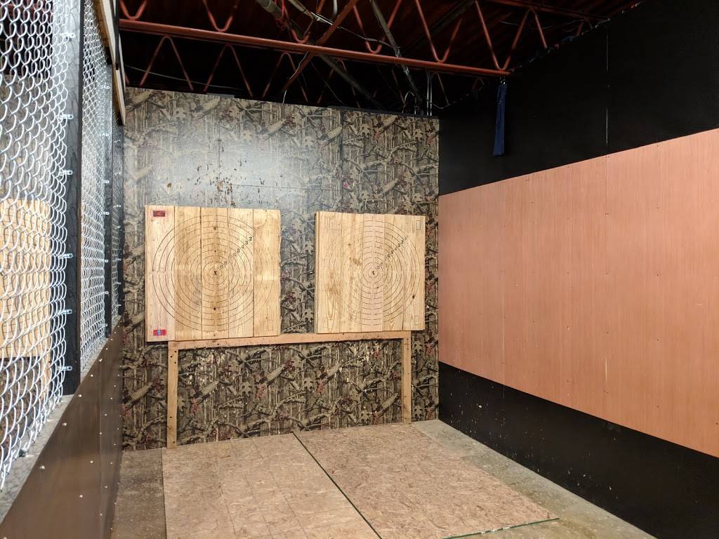 Kats Alley and Tomahawk Lanes | restaurant | 2915 S Slocum Rd, Ravenna, MI 49451, USA | 2318532275 OR +1 231-853-2275