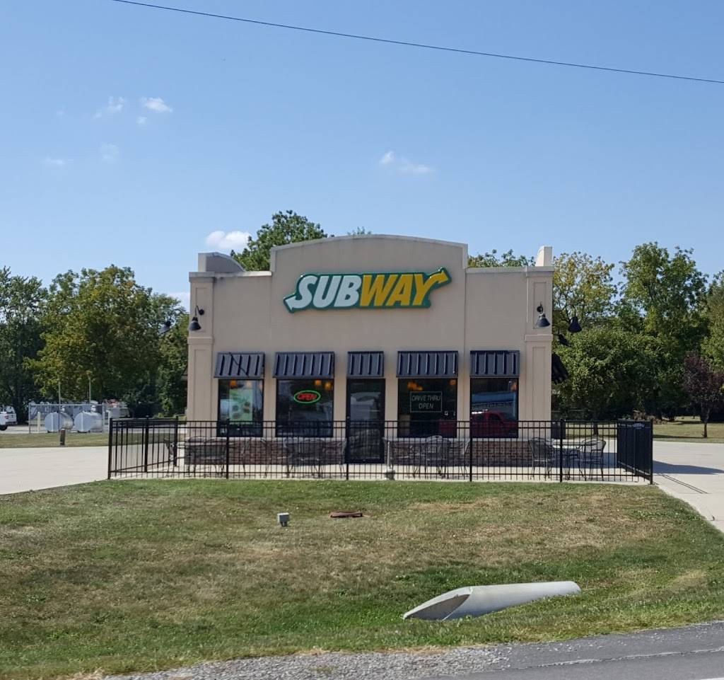 Subway | restaurant | Rt 121 & N North St, Warrensburg, IL 62573, USA | 2176728254 OR +1 217-672-8254
