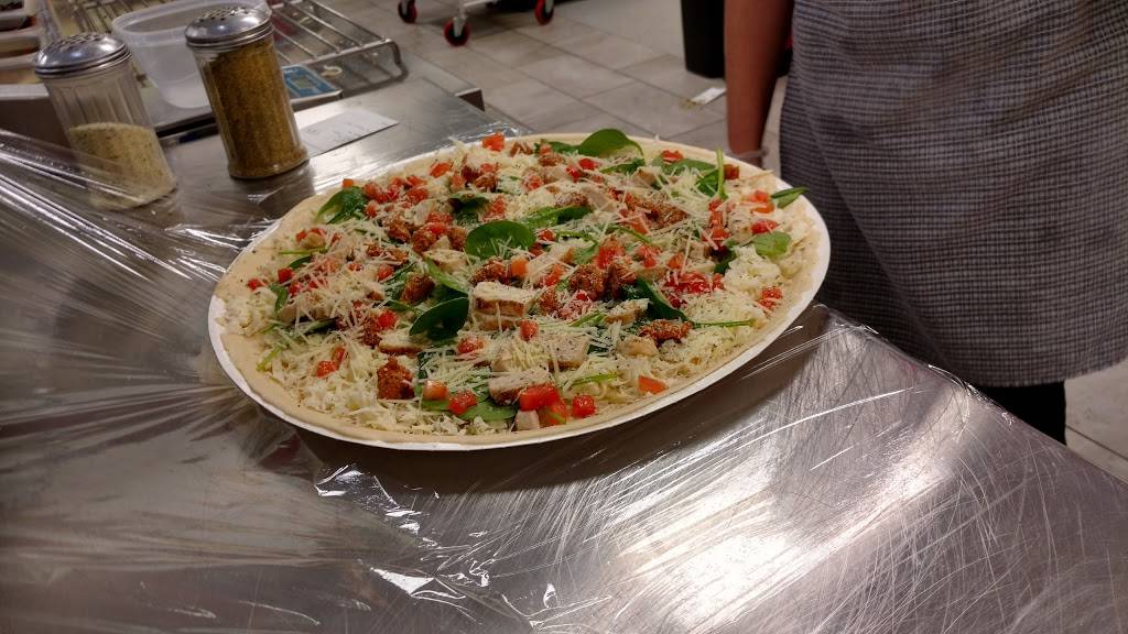 Papa Murphys | Take N Bake Pizza | meal takeaway | 2404 N Main St, Hutchinson, KS 67502, USA | 6206639600 OR +1 620-663-9600