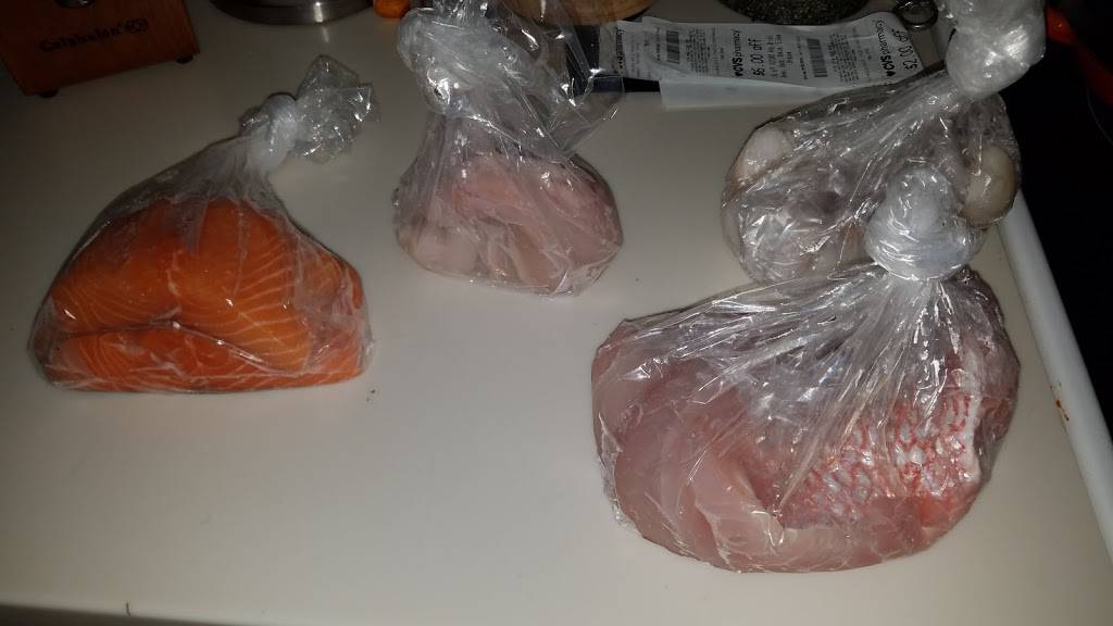 Save On Seafood Co | restaurant | 1449 49th St S, Gulfport, FL 33707, USA | 7273230155 OR +1 727-323-0155