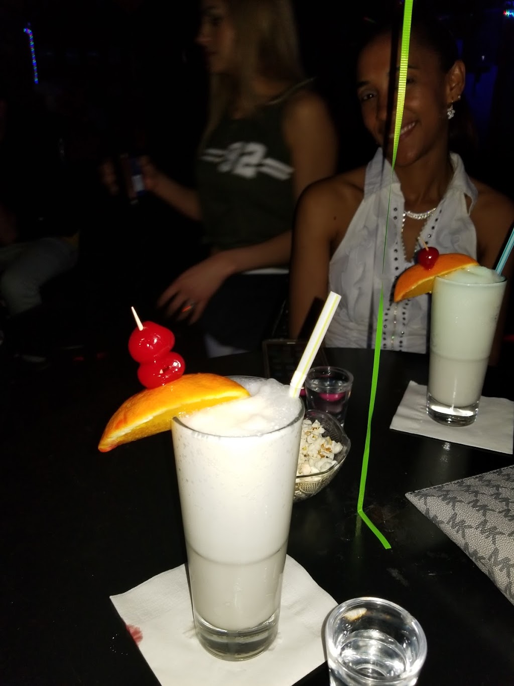 La Gran Manzana | restaurant | 22 Central Square, Boston, MA 02128, USA | 6174185728 OR +1 617-418-5728