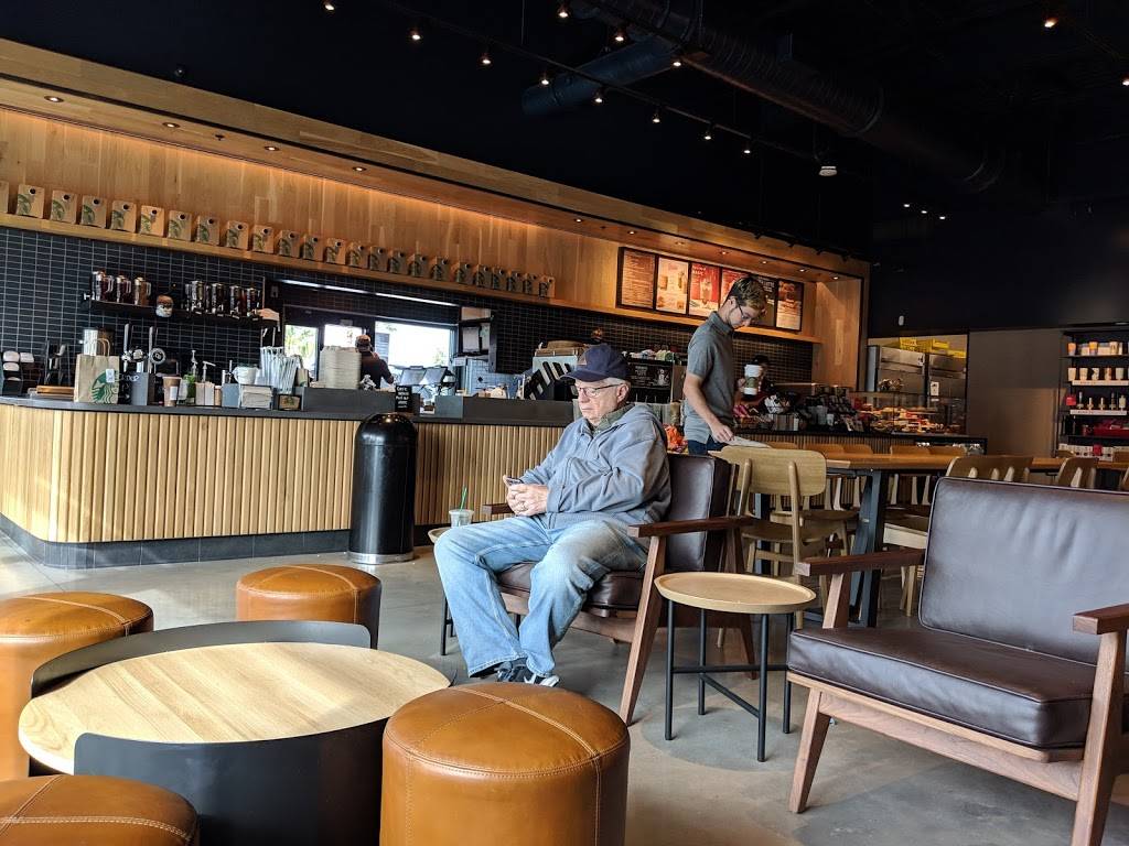 Starbucks | cafe | 11707 FL-70 E, Lakewood Ranch, FL 34202, USA | 9417202550 OR +1 941-720-2550
